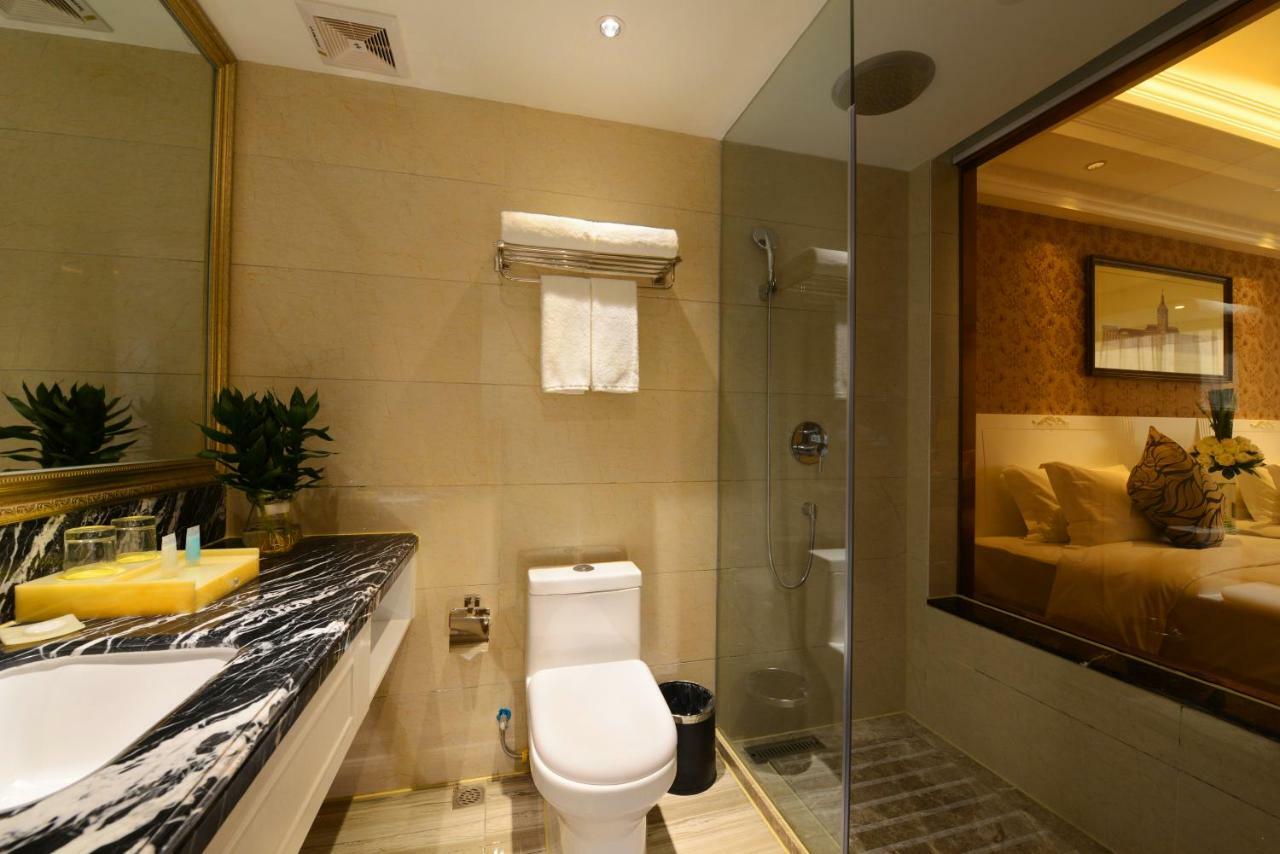 Ramada Encore Wyndham Nanning City Center Qingxiu Exterior photo