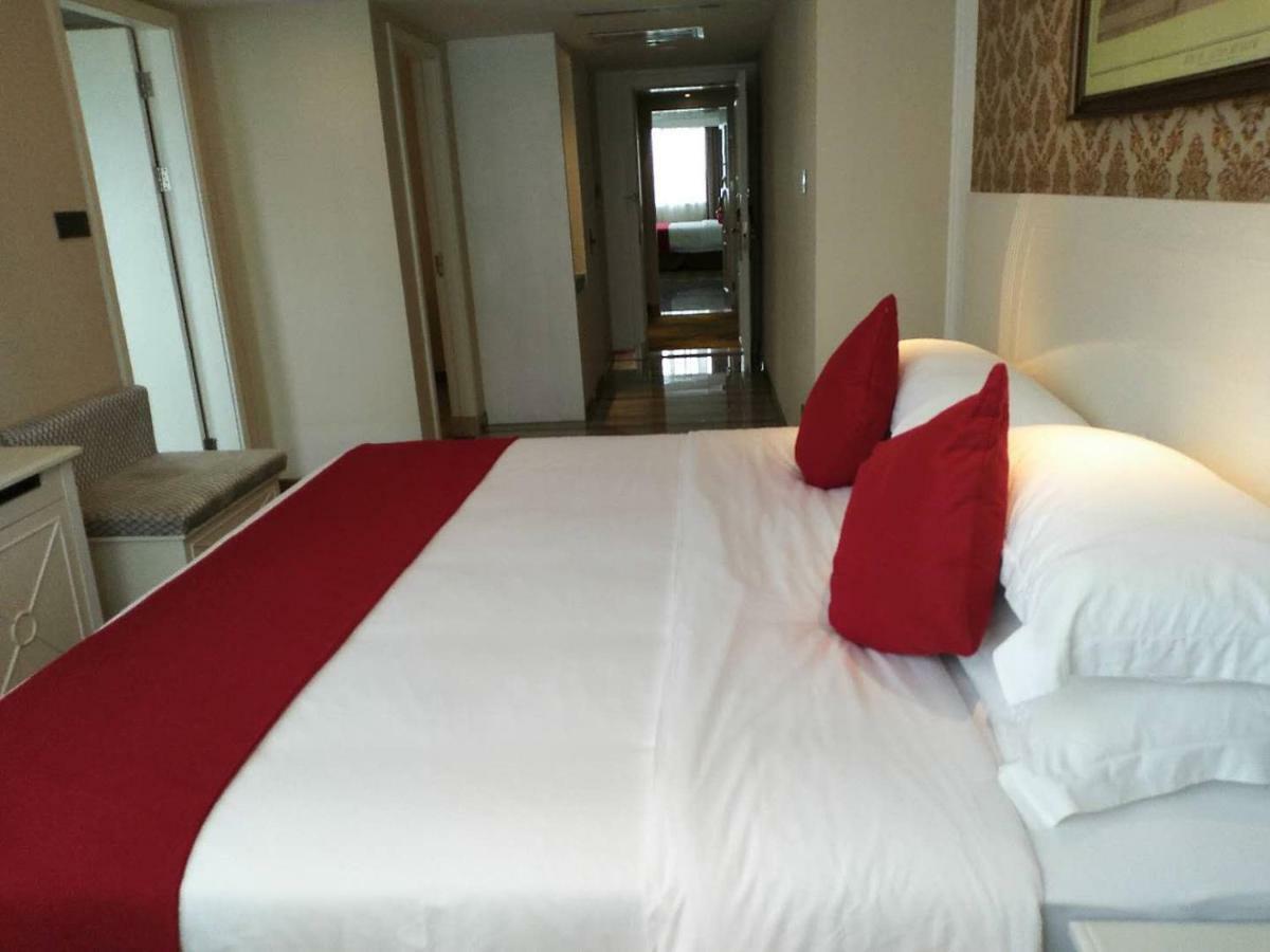 Ramada Encore Wyndham Nanning City Center Qingxiu Exterior photo