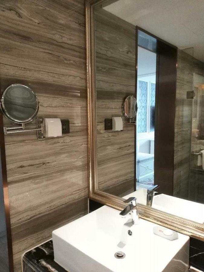 Ramada Encore Wyndham Nanning City Center Qingxiu Exterior photo